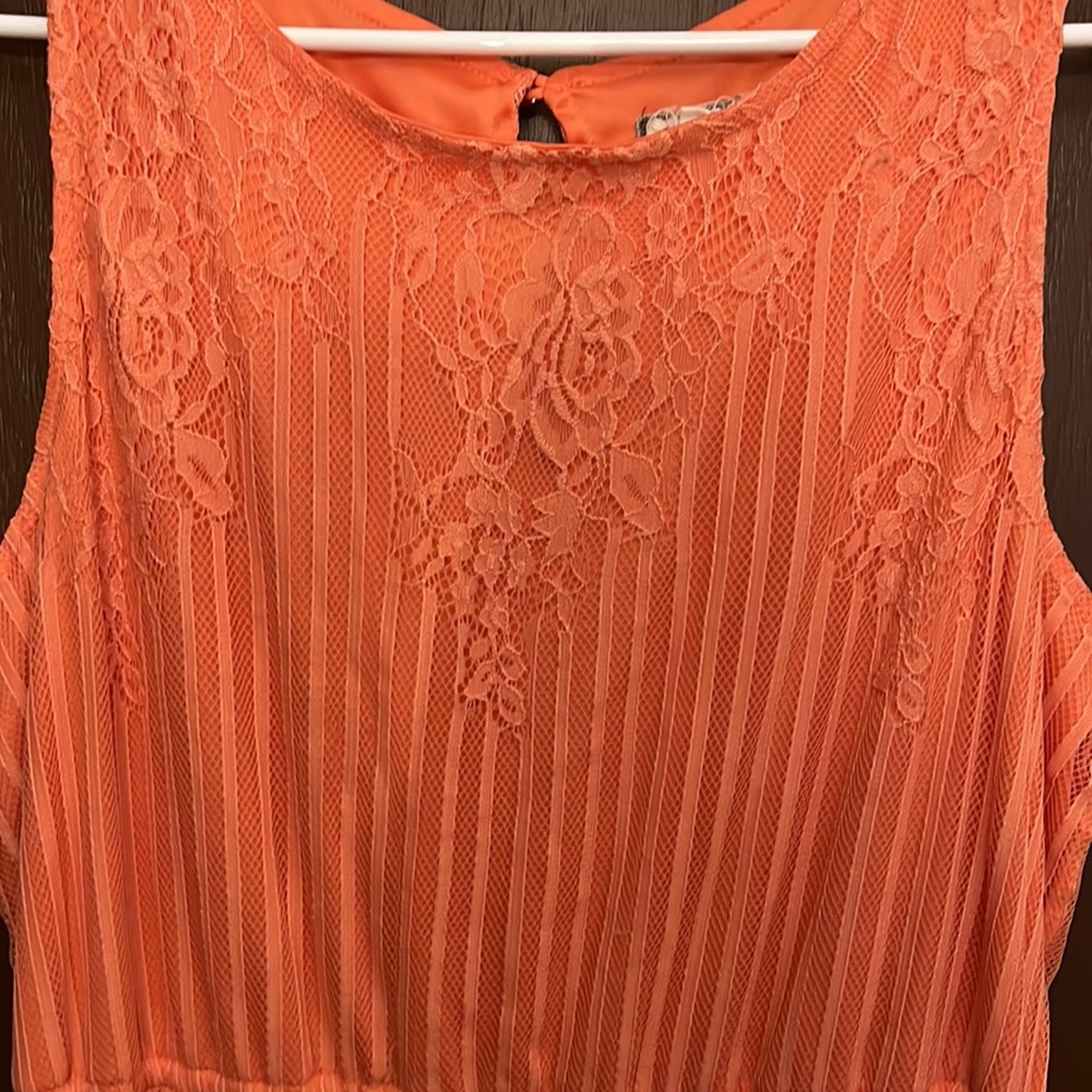 Bright orange/pink lace dress - Picture 3 of 8